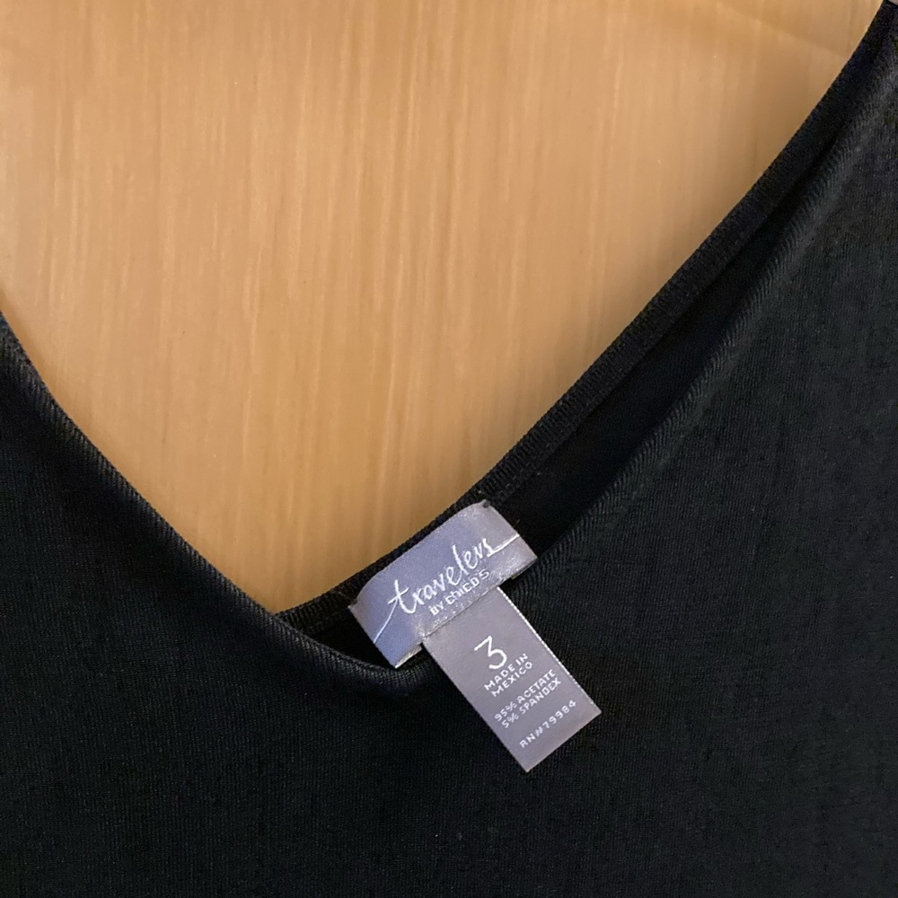 Chico’s black top